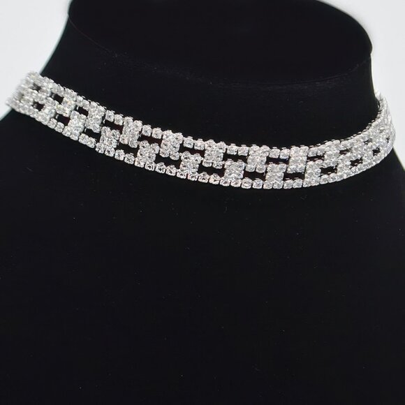 Aligned Rhinestone Choker - Picture 2 of 3